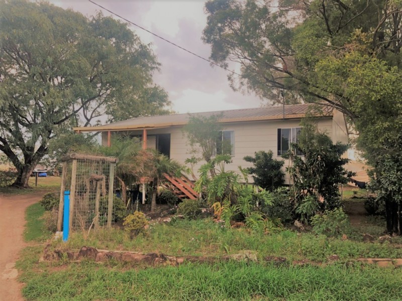 50 Coates, Laidley QLD 4341