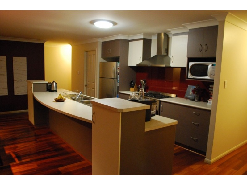 Kensington Grove QLD 4341