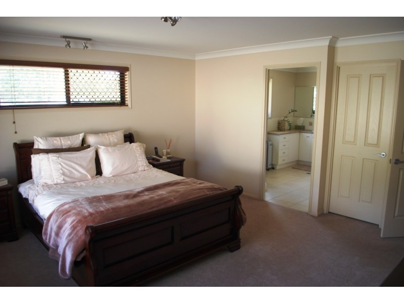 Kensington Grove QLD 4341