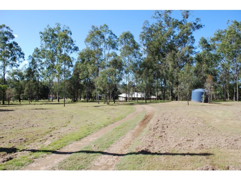 22 Forest Ave, Glenore Grove QLD 4342