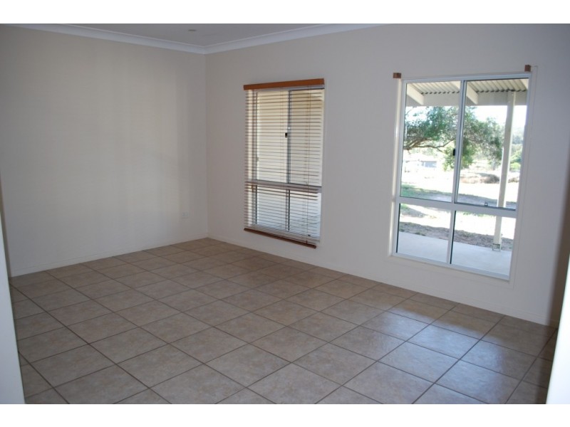 22 Forest Ave, Glenore Grove QLD 4342