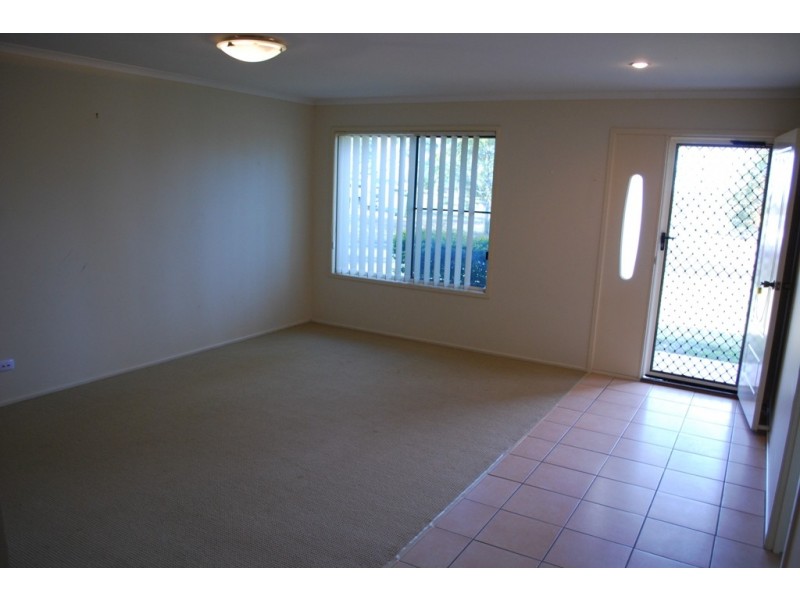 69 Australia II Dr, Kensington Grove QLD 4341