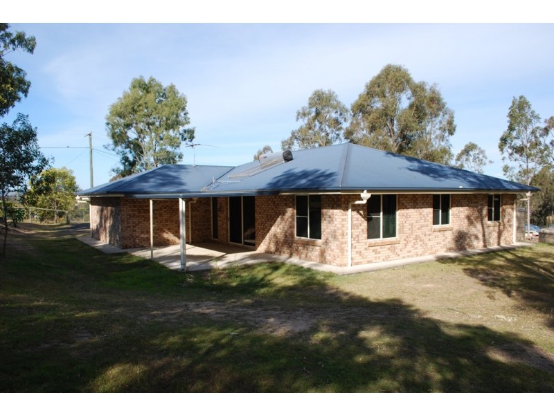 69 Australia II Dr, Kensington Grove QLD 4341