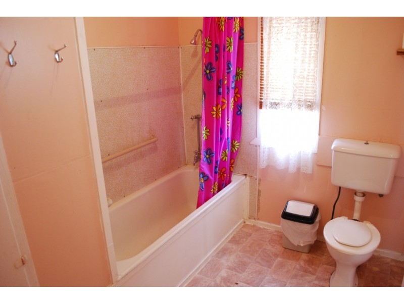 27 Matthew St, Rosewood QLD 4340