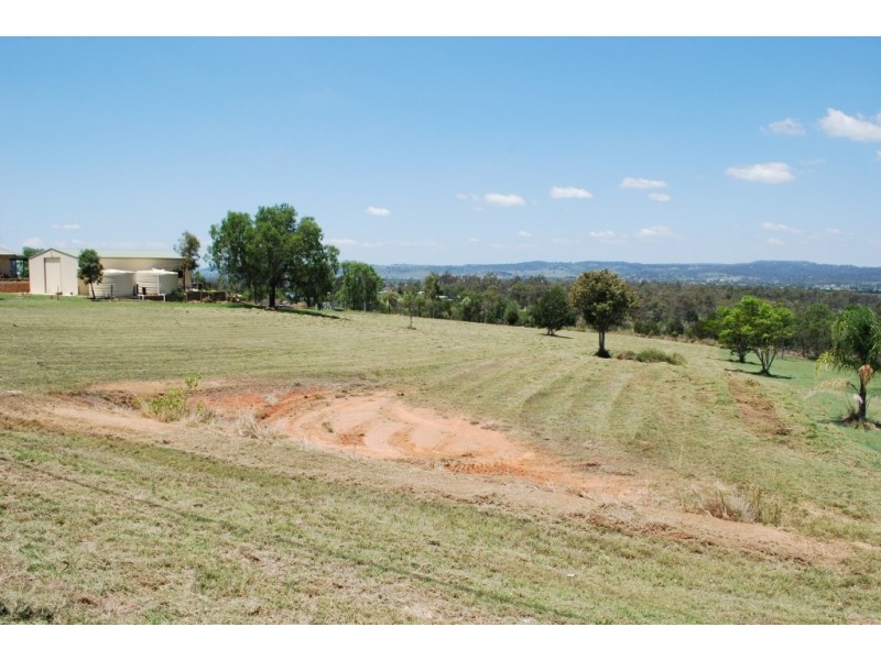 5 Weebill Court, Laidley Heights QLD 4341