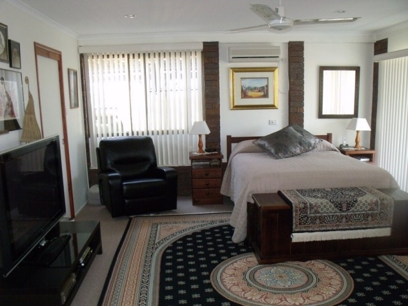 8 Douglas McInnes Dr, Laidley QLD 4341