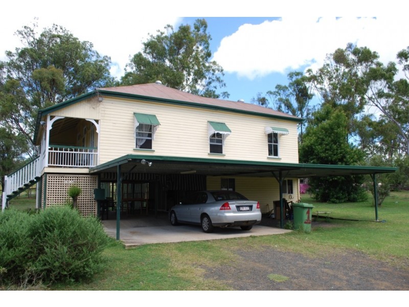 1 Bucknall Court, Regency Downs QLD 4341