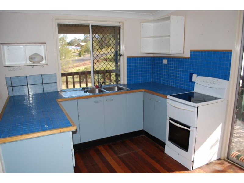 169 Lakes Drive, Laidley Heights QLD 4341