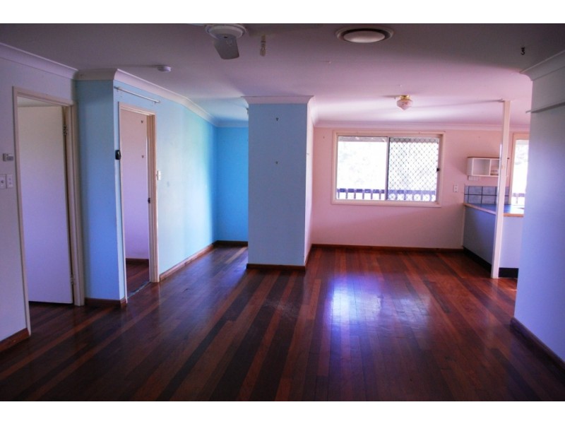 169 Lakes Drive, Laidley Heights QLD 4341