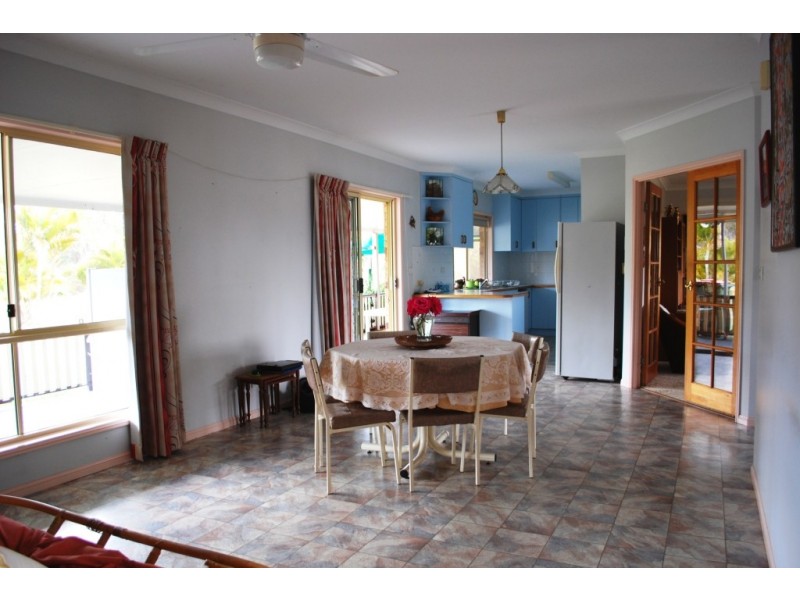 9 Hughes Rd, Plainland QLD 4341