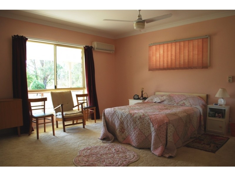 9 Hughes Rd, Plainland QLD 4341