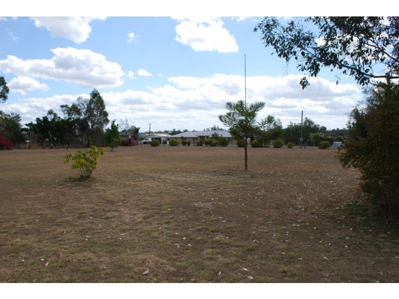 9 Hughes Rd, Plainland QLD 4341