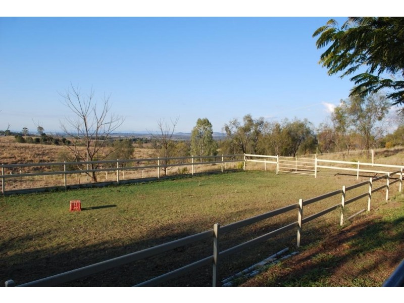 7 Schadwell Rd, Blenheim QLD 4341