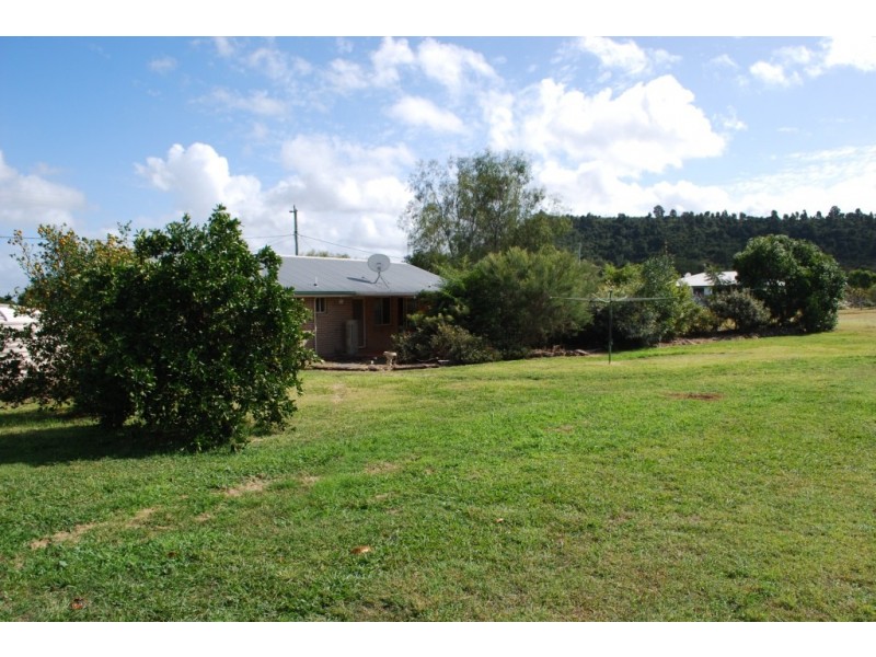 2 Teamster Crt, Plainland QLD 4341