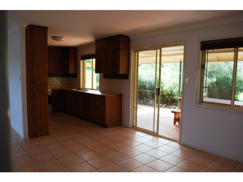 2 Teamster Crt, Plainland QLD 4341