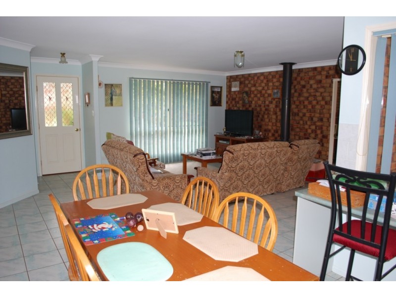 14 Eileen Court, Kensington Grove QLD 4341