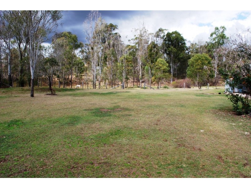 14 Eileen Court, Kensington Grove QLD 4341