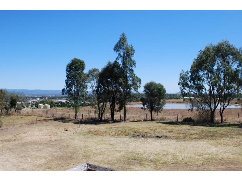 21 Stieler Drive, Plainland QLD 4341