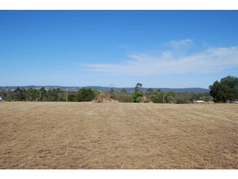 159 Lakes Dr, Laidley Heights QLD 4341