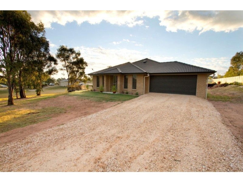 28 Fairway Drive, Hatton Vale QLD 4341