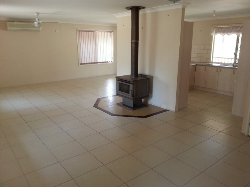 6 Pheasant Ct, Regency Downs QLD 4341