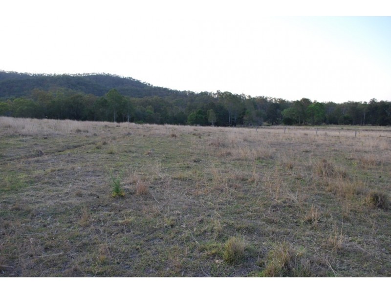 270 Mulgowie Rd, Townson QLD 4341