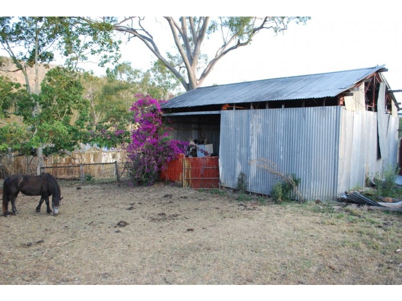 270 Mulgowie Rd, Townson QLD 4341