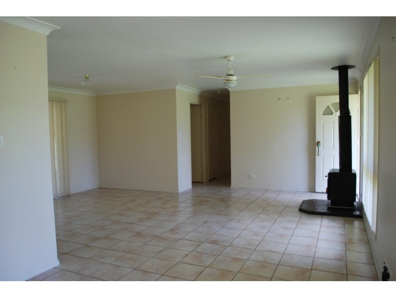 10 Lorikeet Rd, Regency Downs QLD 4341