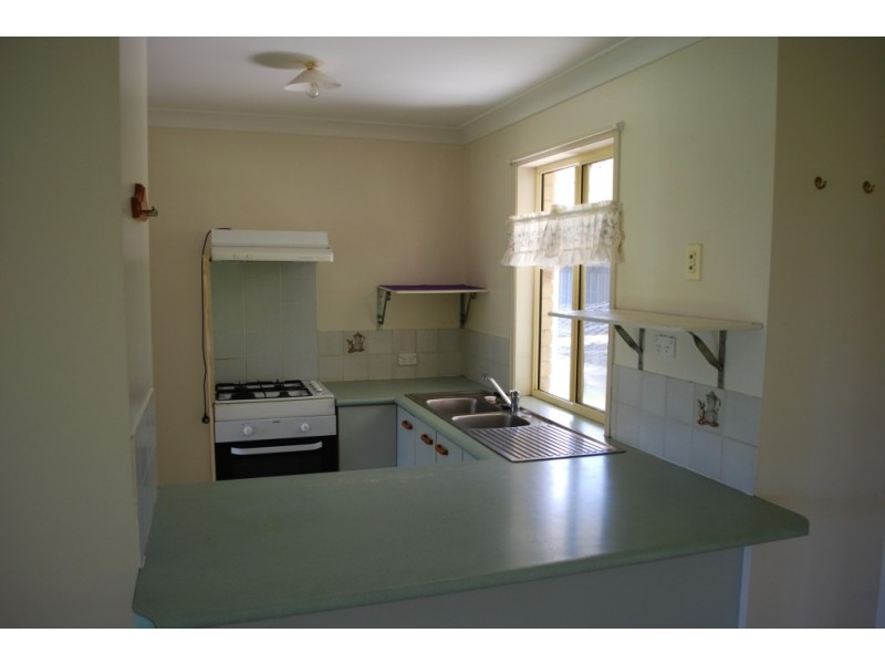 10 Lorikeet Rd, Regency Downs QLD 4341