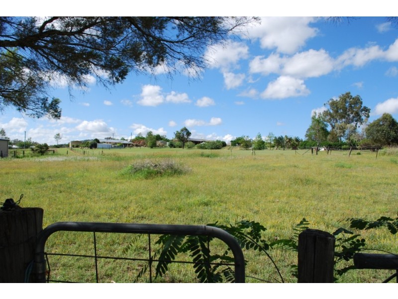 10 Lorikeet Rd, Regency Downs QLD 4341