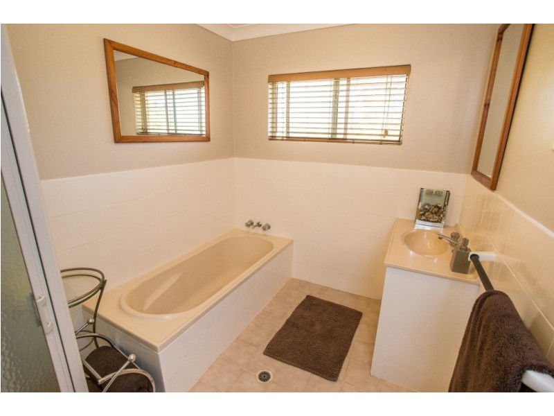 22 Waterhouse Road, Summerholm QLD 4341