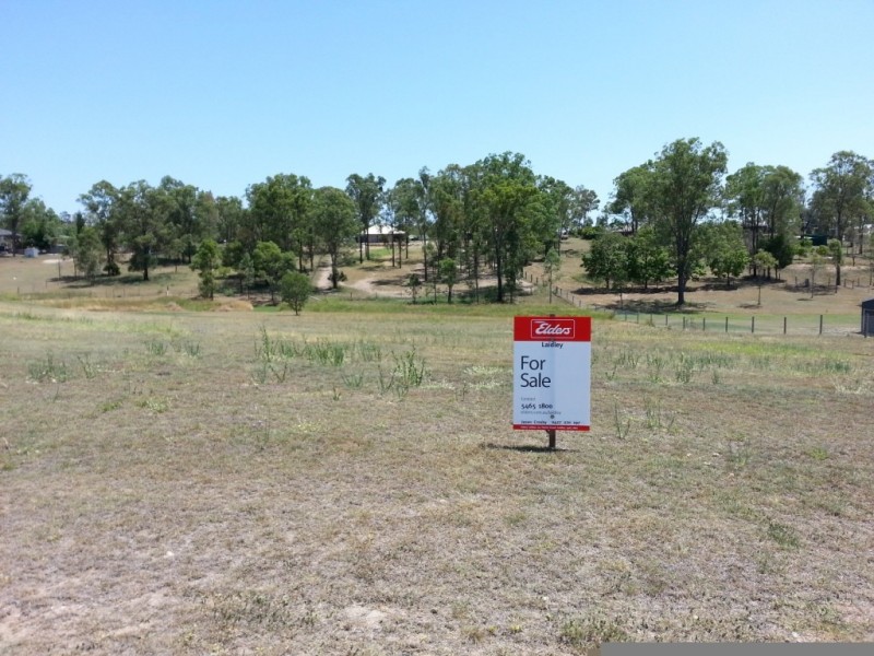 14 Nagle Cr, Hatton Vale QLD 4341