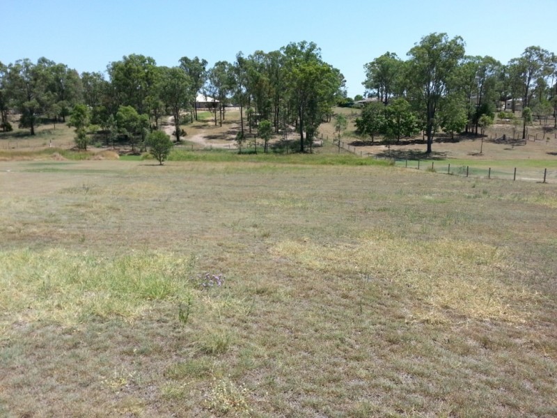 14 Nagle Cr, Hatton Vale QLD 4341