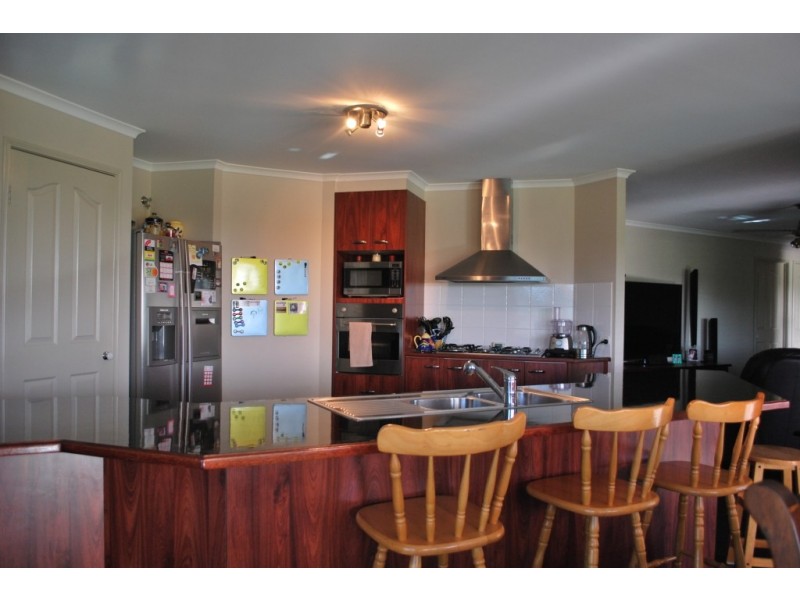 Kensington Grove QLD 4341