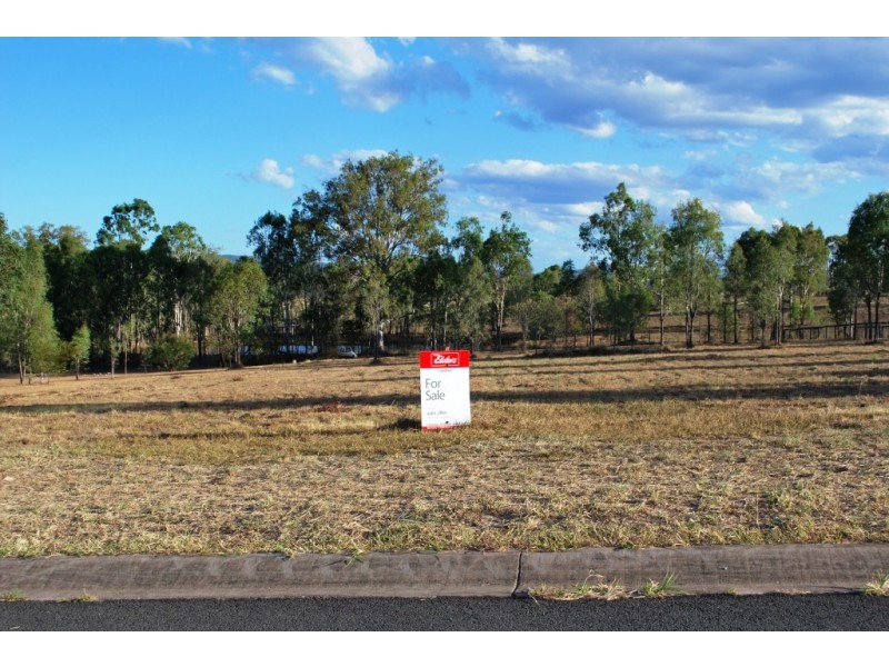 14 Nichlaus Court, Hatton Vale QLD 4341