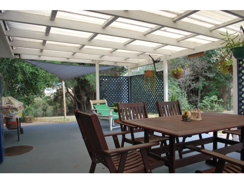 2 Lawrence Court, Regency Downs QLD 4341