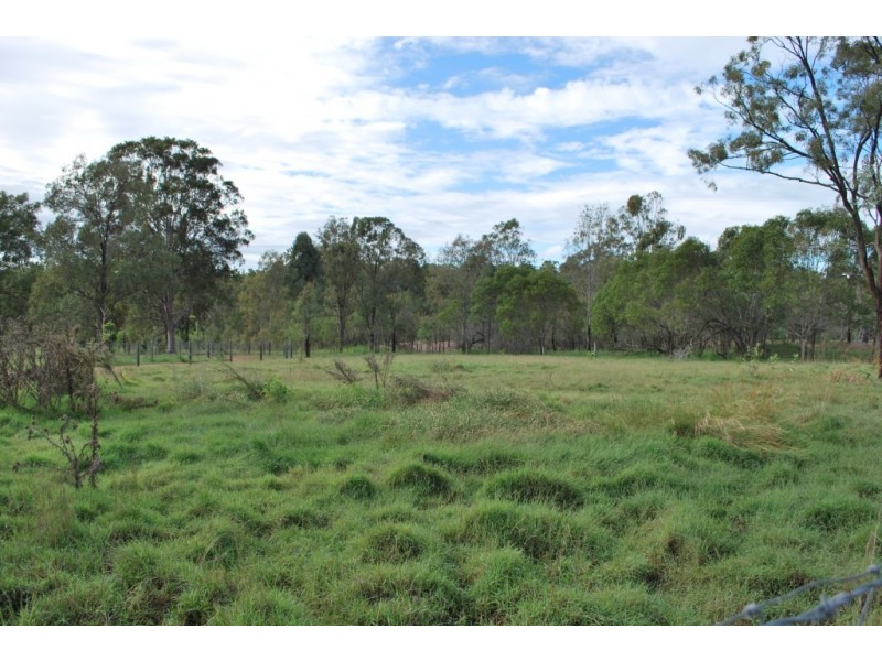 101 Thallon Road, Kensington Grove QLD 4341