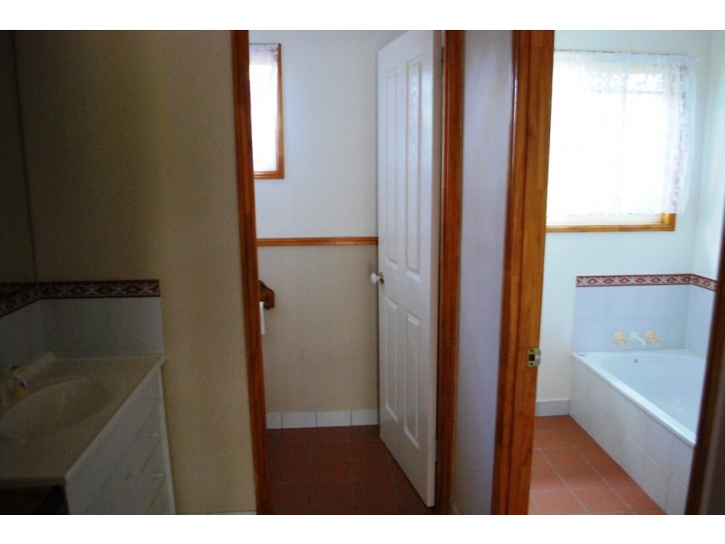 65A Thallon Road, Kensington Grove QLD 4341