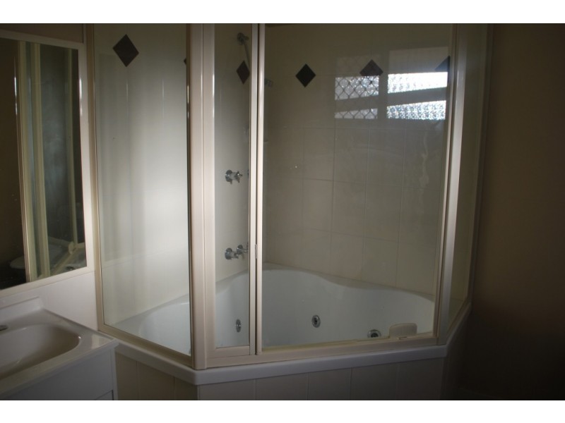 16 Mallard Court, Laidley Heights QLD 4341