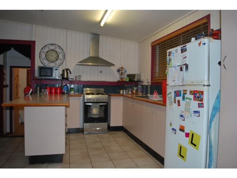 6 Hein Rd, Regency Downs QLD 4341