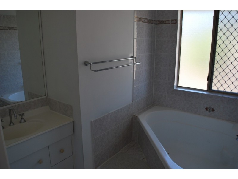 43 Edgerton Dr, Plainland QLD 4341