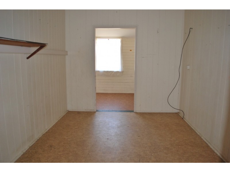 4 Sippel Road, Laidley Heights QLD 4341