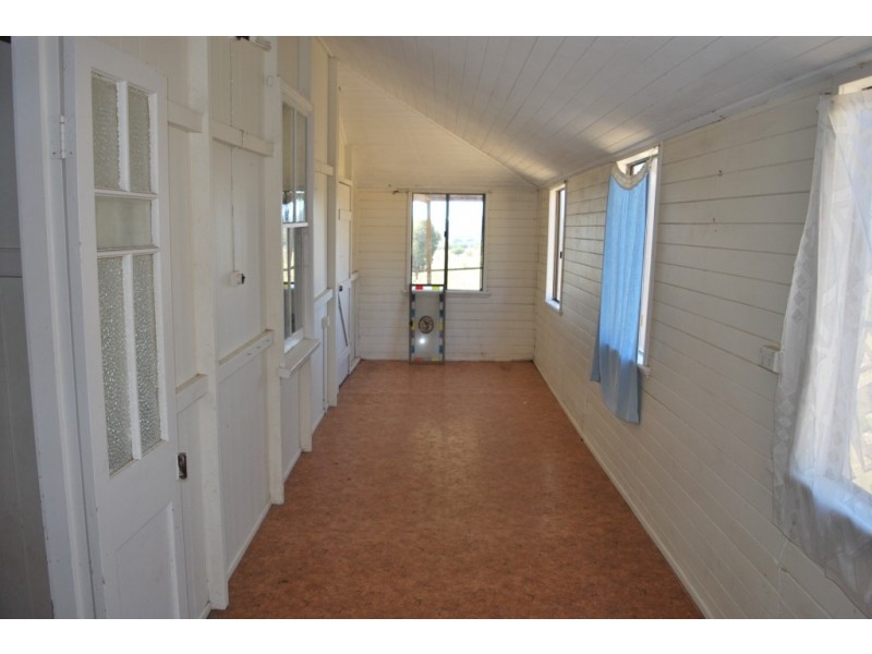 4 Sippel Road, Laidley Heights QLD 4341