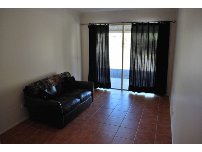 12 Walter Crt, Glenore Grove QLD 4342