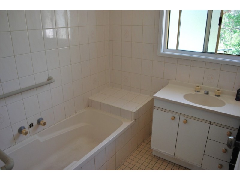 12 Zabel Drive, Plainland QLD 4341