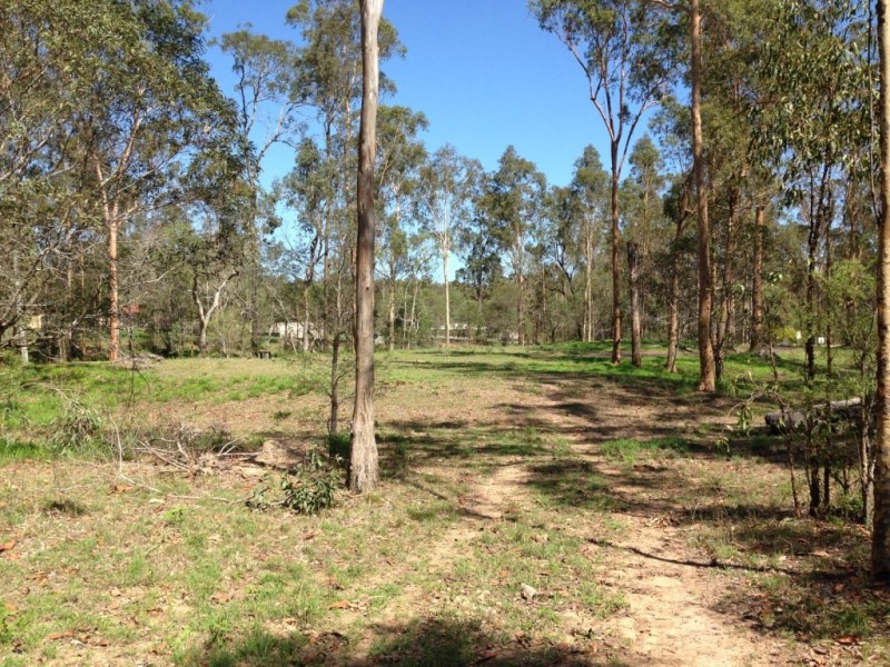 4 Challenge Ave, Kensington Grove QLD 4341