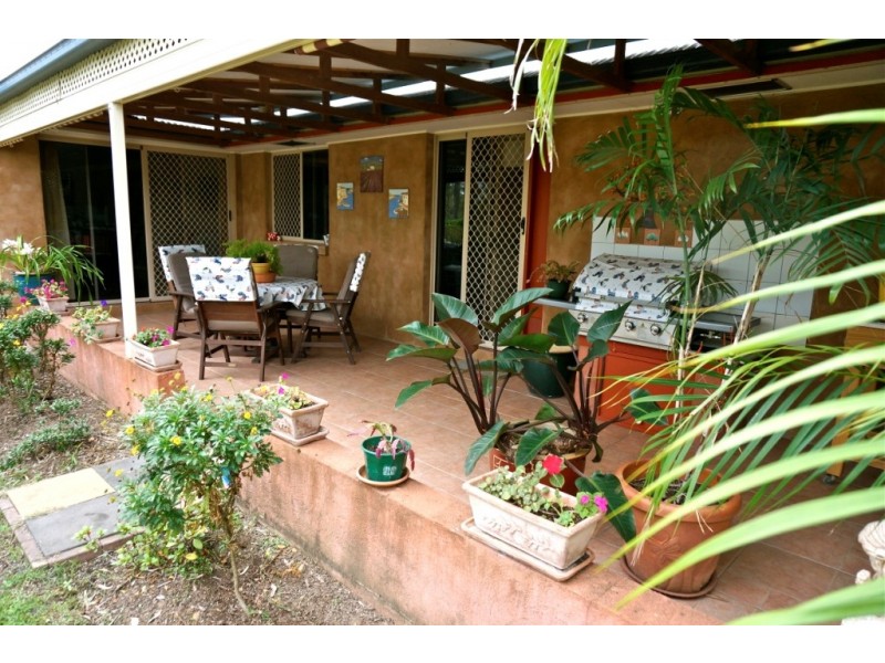 154 Lakes Drive, Laidley Heights QLD 4341