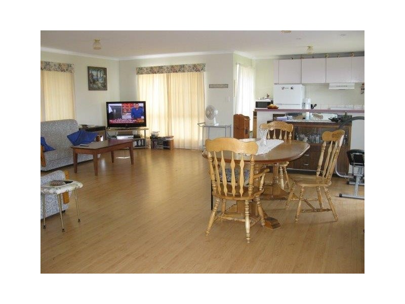 65 Cricket Road, Regency Downs QLD 4341