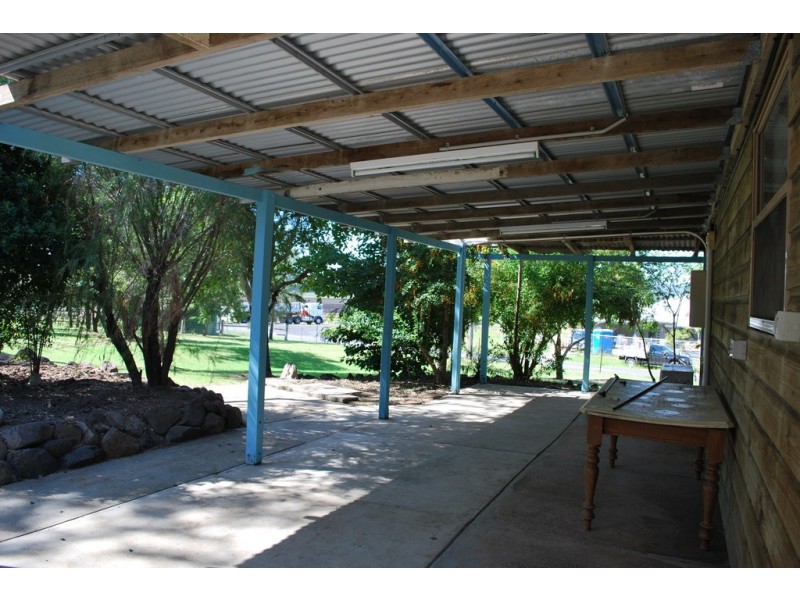 2 Brown Court, Laidley Heights QLD 4341