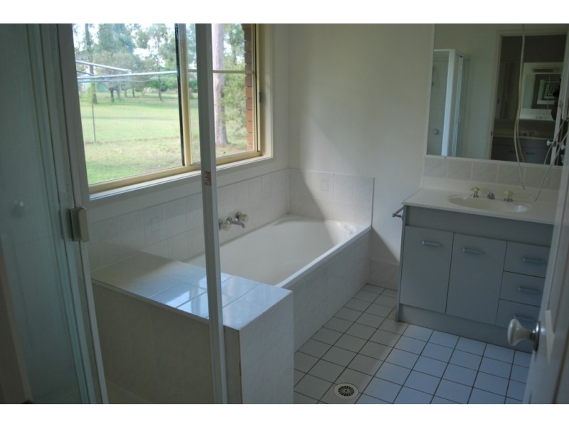 9 Hedges Court, Laidley Heights QLD 4341